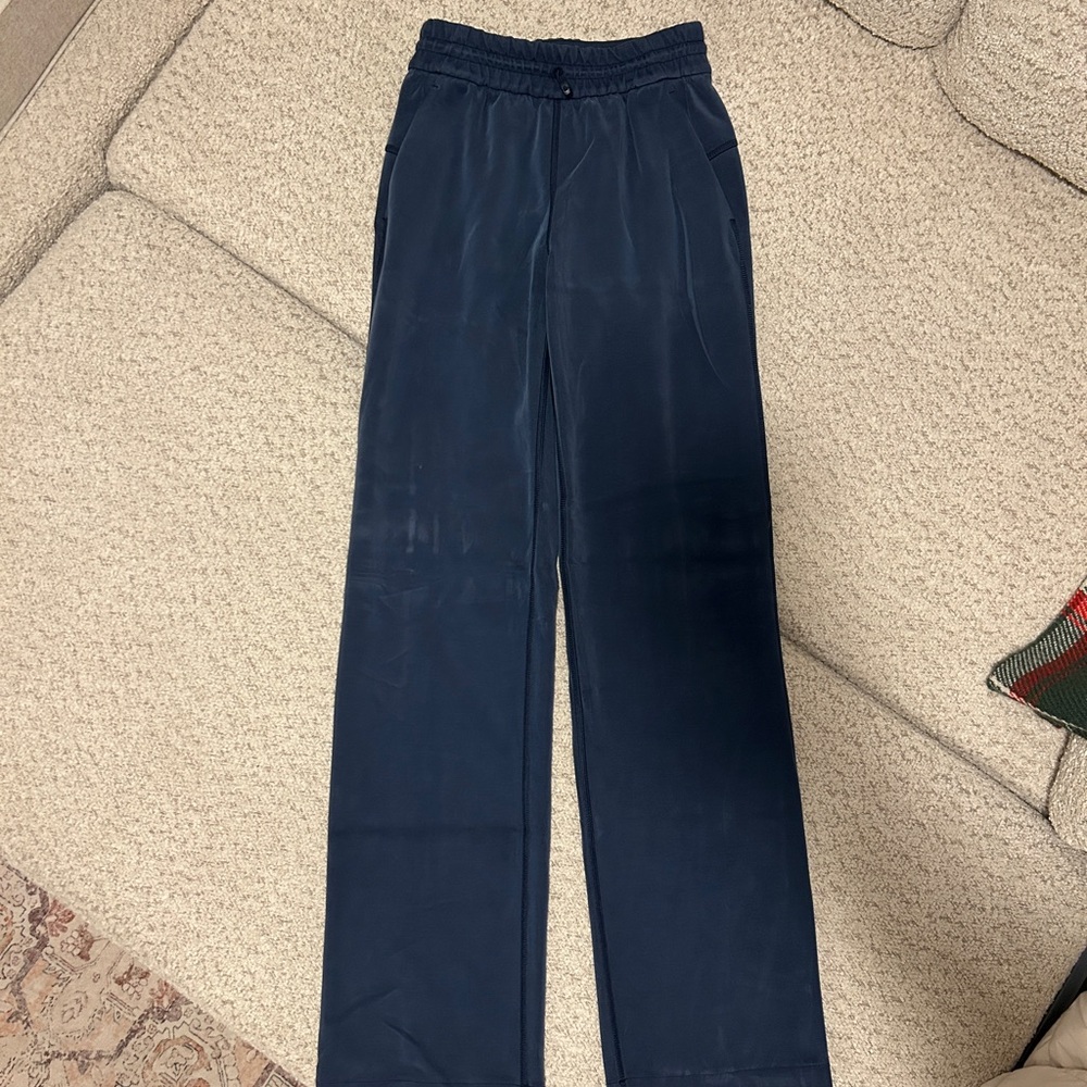 Lululemon Softstreme High-Rise
Pant *Regular in True Navy